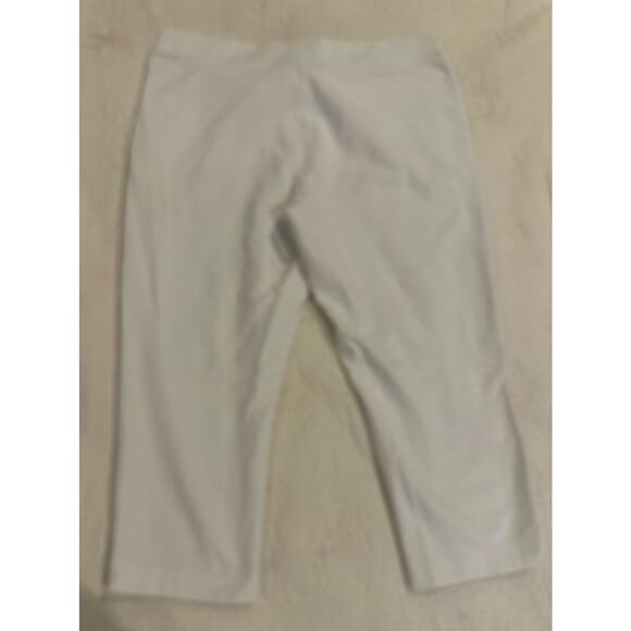 Christine Alexander Solid White Capris Sz. XXL - Picture 4 of 6